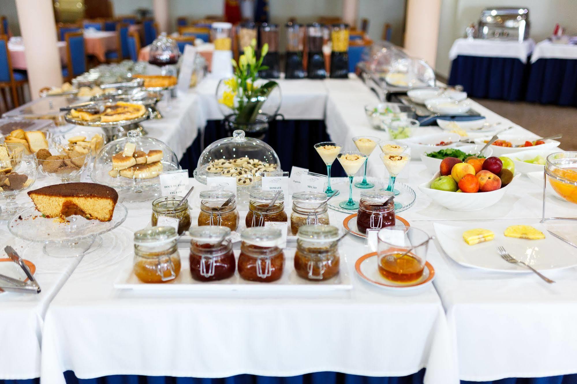 Hotel Sao Jorge Garden Велаш Экстерьер фото